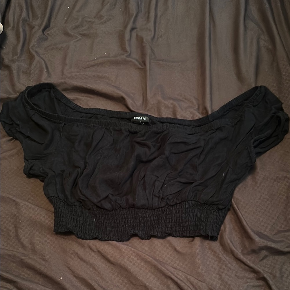 Torrid Black Ruched Cap Sleeve Crop Top